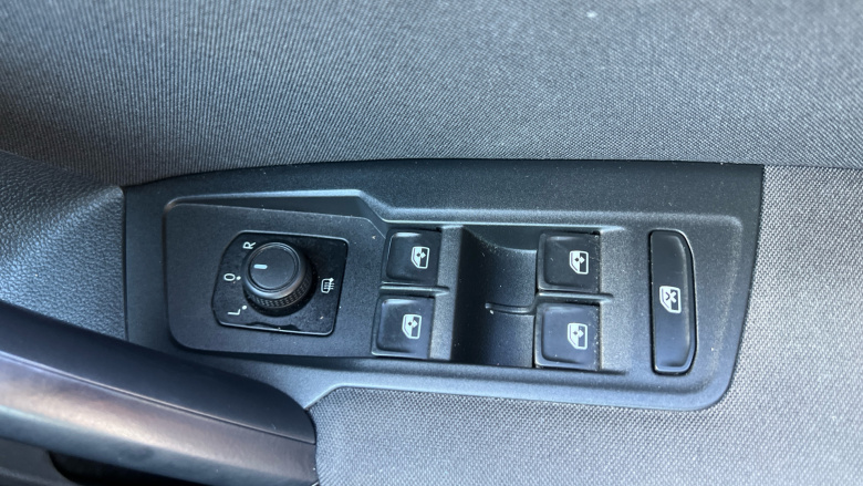 Volkswagen Tiguan 2.0 TDI Life 5dr DSG Diesel Estate